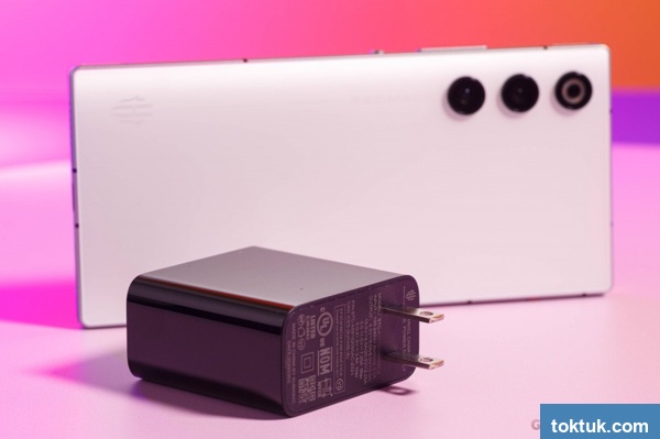 ZTE nubia RedMagic 10 Air