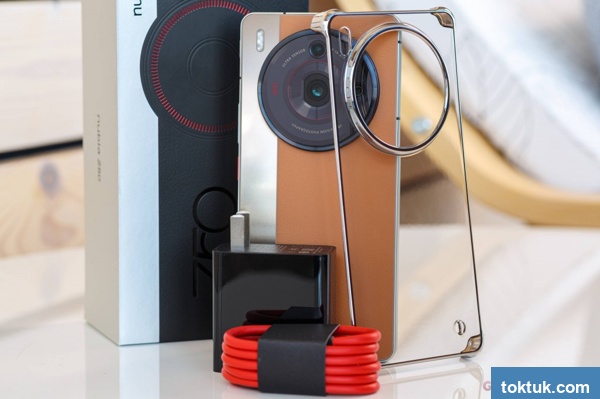 ZTE nubia Z50S Pro